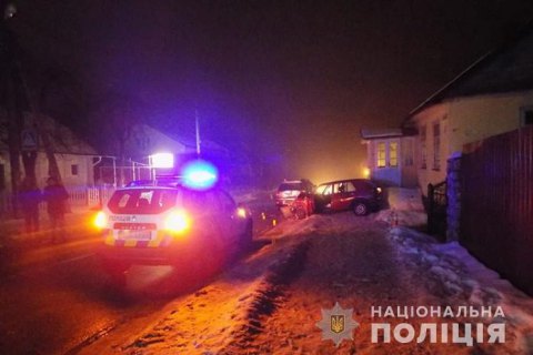 У Почаєві п'яний водій збив трьох людей, у тому числі поліцейського при виконанні