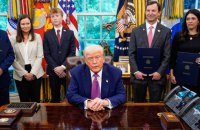 Трамп прокоментував заяву посольства США про ймовірну повітряну атаку 