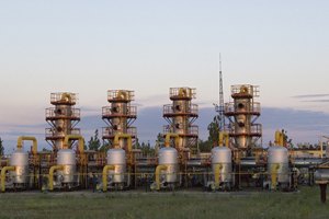 Україна почала наповнювати підземні сховища газом