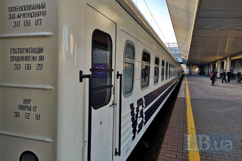"Укрзалізниця" відновлює повноцінне курсування поїздів далекого сполучення в усіх областях, крім Житомирської