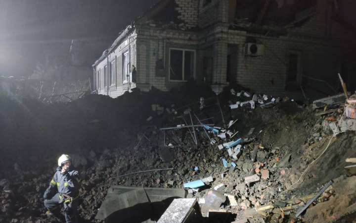 Унаслідок російських обстрілів пошкоджено лікарню на Харківщині, є поранені