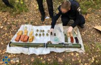 Во время учений на границе с Беларусью СБУ нашла схрон с оружием