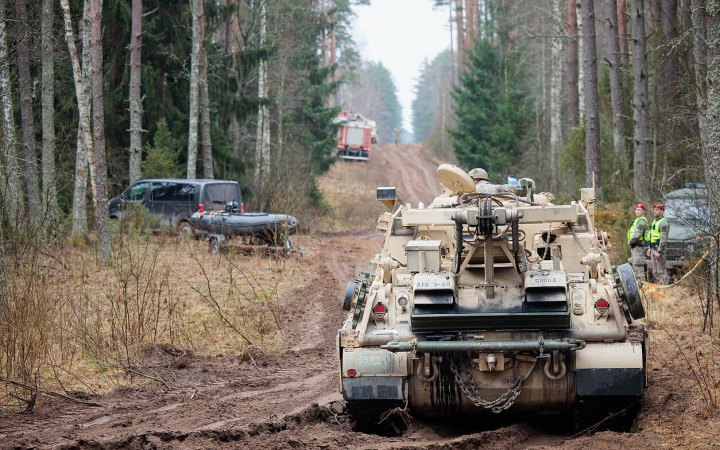У Литві знайшли автомобіль зниклих чотирьох американських солдатів
