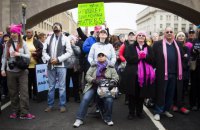 Тисячі жінок по всьому світу вийшли на марші проти Трампа
