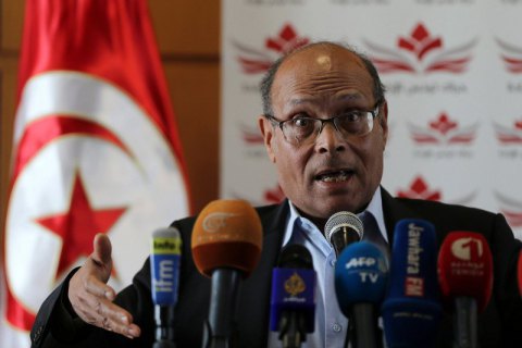 В Тунисе заочно приговорили к заключению бывшего президента Марзуки