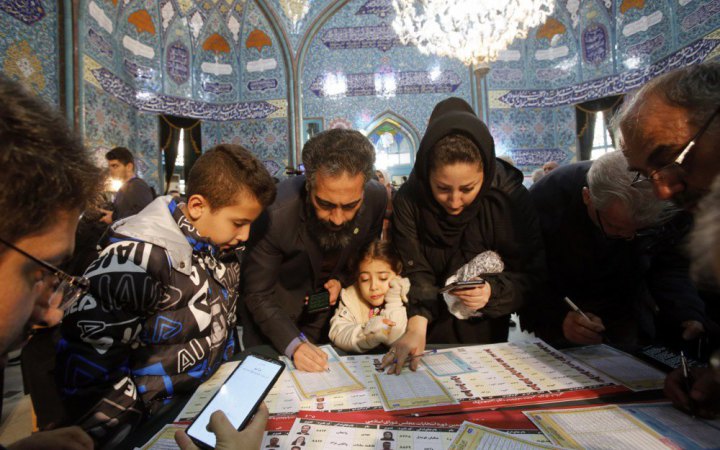 Іран рахує голоси на виборах до парламенту та Асамблеї експертів, явка може бути рекордно низькою