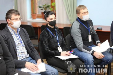 В Киеве стартовал первый курс кризисных переговорщиков для полицейских