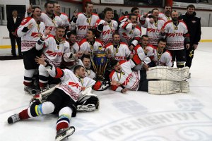 "АТЕК" стал хоккейным чемпионом Украины