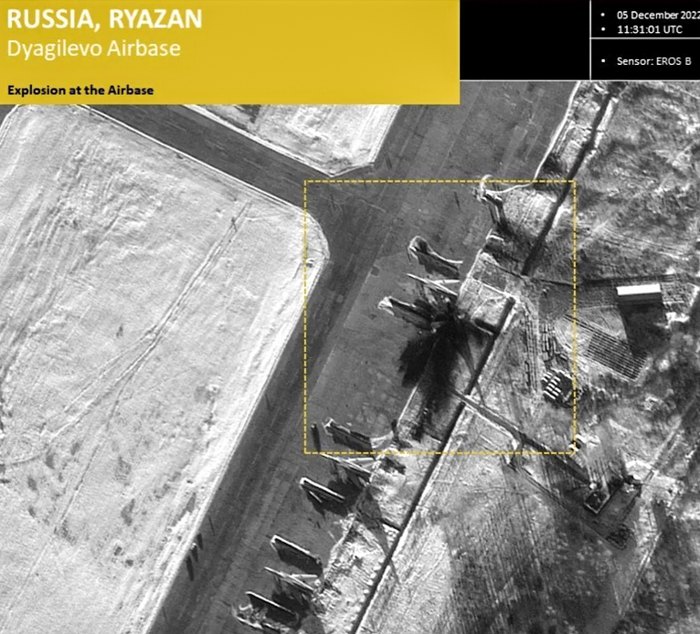 CNN опублікували знімки супутникової компанії ImageSat International, на яких видно наслідки вибухів на аеродромі Дягілево в Рязанській області.