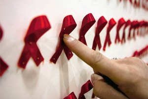 Уряд платитиме ВІЛ-інфікованим дітям по 170 гривень