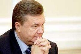 Януковича в Сумах встретили пикетом