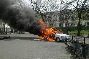 Киевского поджигателя машин посадили на пять лет