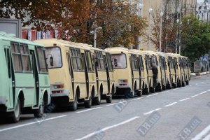 Міліція не пускає до Києва автобуси на День Незалежності, - Батьківщина