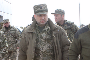 Турчинов виключив, що в АТО будуть відправляти непідготовлених солдатів