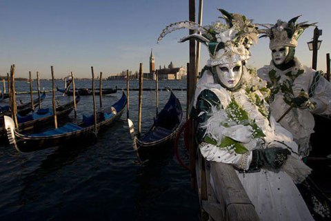 Венецианский карнавал отменили из-за вспышки коронавируса в Италии