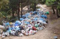 ​Киевские власти отменили разрешения на вывоз мусора 