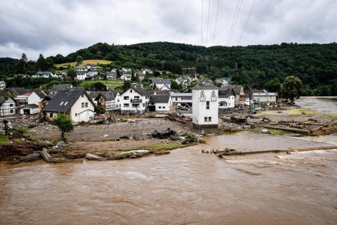 Число погибших от наводнения в Германии превысило 80, пропали более 1300 человек