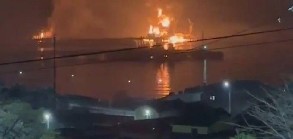 У ніч проти 6 квітня Сили оборони атакували нафтовий термінал «Шесхаріс» у Новоросійську Краснодарського краю РФ.