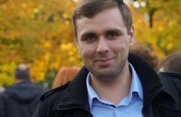 У Росії звільнили з-під домашнього арешту соратника Навального