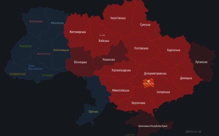 Повітряну тривогу оголосили у Києві та більшості областей України