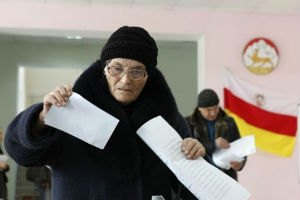 В Южной Осетии проходят выборы президента