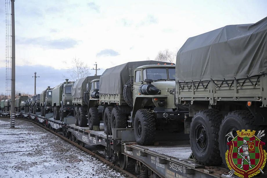 Російська військова техніка прибула на спільні військові навчання РФ і Білорусі «Союзне рішення 2022» у
Білорусі, 18 січня 2022.