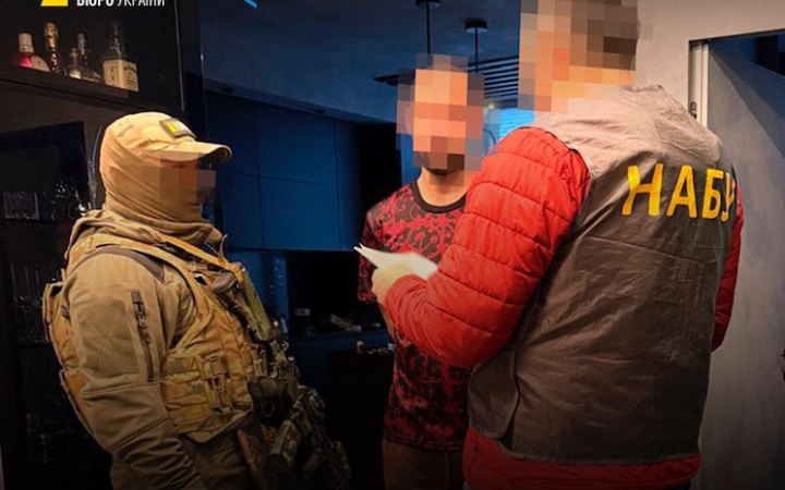 Збитки на 776 млн: НАБУ викрило схему незаконного заволодіння кукурудзою "Державної продовольчо-зернової корпорації України"