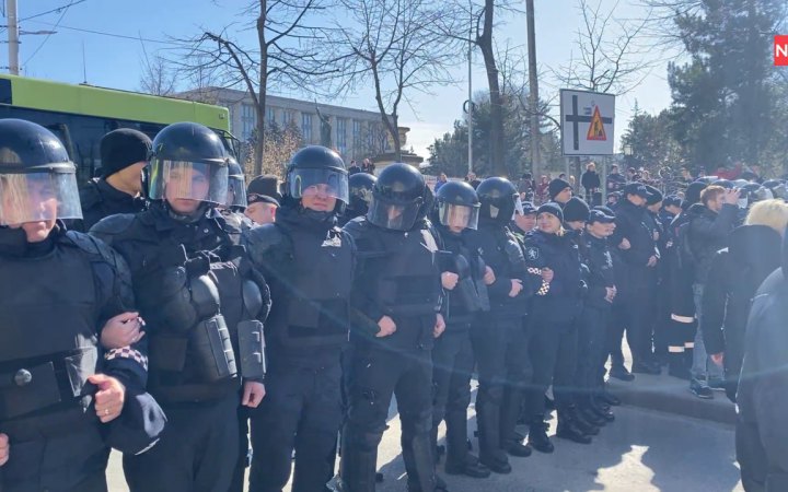 Поліція Кишинева заарештувала 54 людини на мітингу проросійських сил