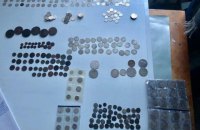 Украинец пытался вывезти в Польшу крупную партию старинных монет