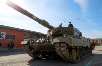 Іспанія наступного тижня передасть Україні 4 танки Leopard 2 та партію бронемашин
