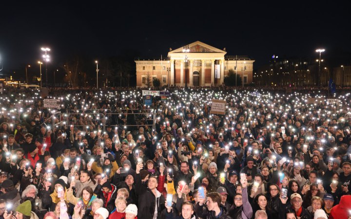 В Угорщині нині очікують на рекордні мітинги з нагоди річниці революції 1956-го року
