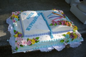 Горький торт от Януковича