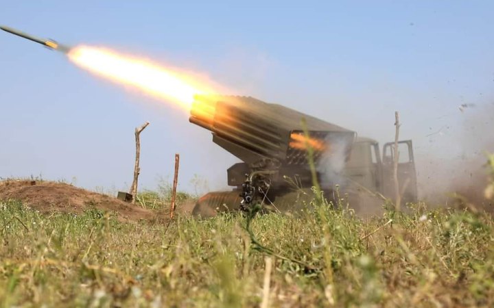 Росія завдала три ракетних та 13 авіаційних ударів по Україні, - Генштаб