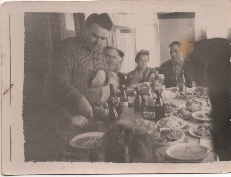 Сімейне застілля, Краматорськ,1957