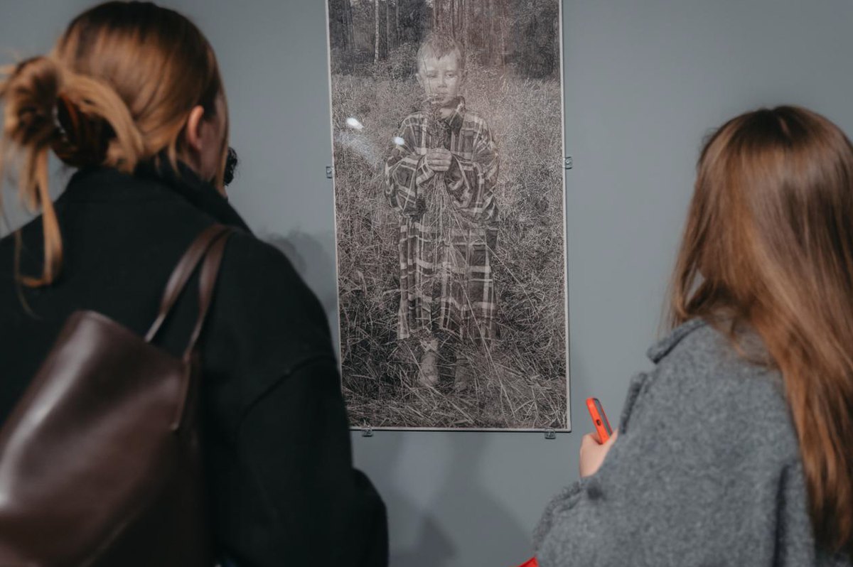 Олександр Лень. Польові квіти. 2019. Дошка для техніки сухої голки на пластику. Виставка «Полином поле поросло».