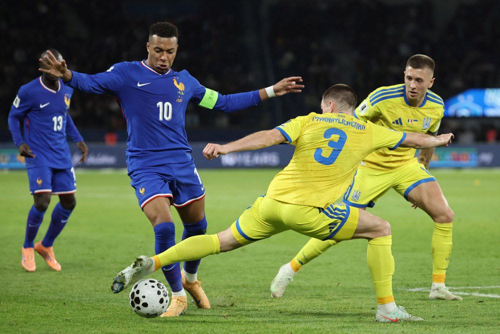 Михайличенко проти Мбаппе