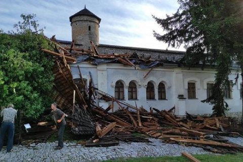 Ткаченко предлагает профинансировать ремонт башни замка в Каменце-Подольском из резервного фонда