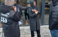 В Україні до шести років ув’язнення засудили іноземця, який намагався передати секретні дані про український літак