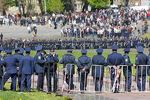Во Львове милиция не давала почтить память погибших в ВОВ