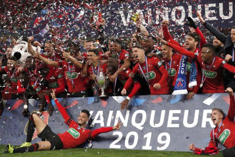 "Пари Сен-Жермен" сенсационно проиграл финал Кубка Франции, ведя в счете 2:0