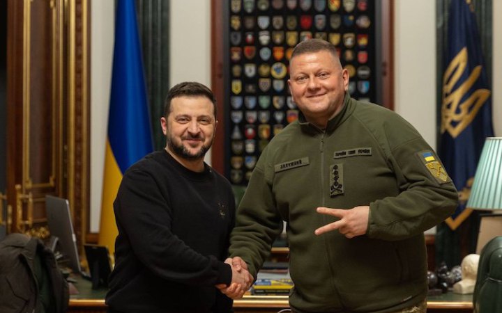 Зеленський підписав укази про звільнення Залужного та призначення Сирського на посаду Головнокомандувча ЗСУ