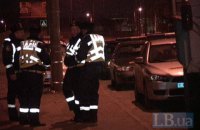 Полицейский в Киеве получил травму в драке с угонщиками автомобиля