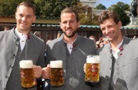 МЗС Німеччини випустило попередження для футбольних фанів про міцність пива