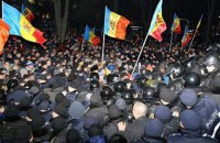 При штурме парламента Молдовы пострадали 15 человек