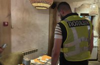 Судитимуть двох ділків, які за $500 тис. "продавали" керівну посаду держпідприємства НААН 