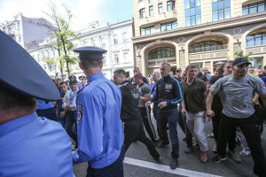 "Батькивщина" возмутилась безнаказанностью милиционеров за события 18 мая 