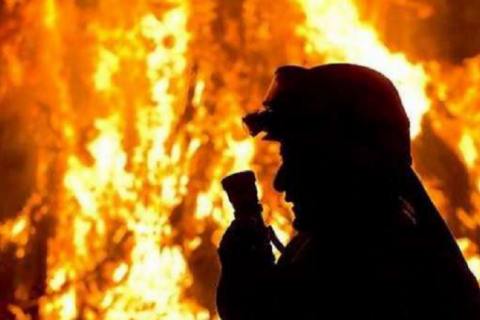 Внаслідок пожежі у міській лікарні на Прикарпатті загинуло 2 людей