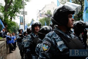 Міліція заперечує застосування сльозогінного газу