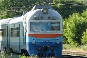 У Луганській області через брак дизелю почали закривати залізничні маршрути