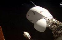 К МКС впервые пристыковались сразу два корабля Илона Маска